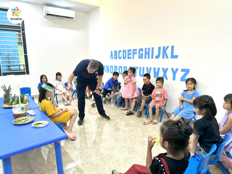 Lớp học đa giác quan tại Amslink Quảng Bình 
